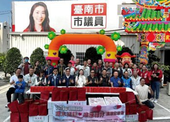 德財宮三年走遍全台財神廟 歲末送暖助弱勢家庭過好年