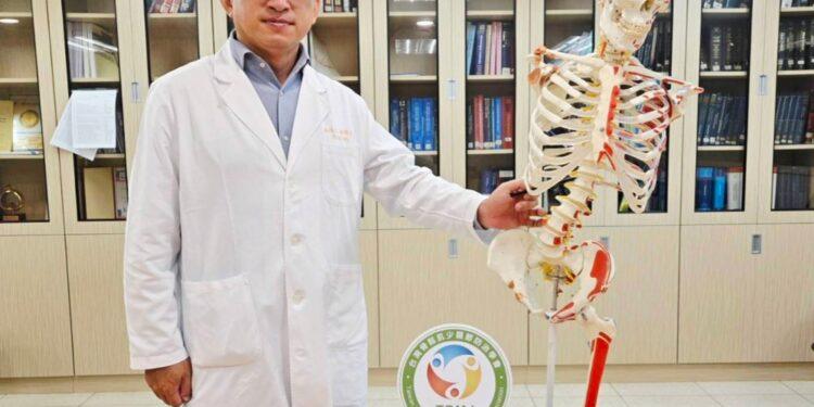 年長者骨鬆要治 牙齒也要顧 配合醫師正確用藥指引 避免隱藏風險