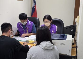 老闆累欠勞健保費百萬不繳被管收　兒子分期繳納救援老爸回家團圓