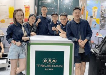 臺灣數位企業總會推「雙軸轉型」 企業家：零碳絕不僅是一個環保目標！