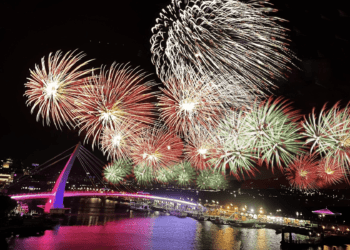 新北跨年最夯場 淡水漁人碼頭煙火派對倒數 交通攻略搶先看