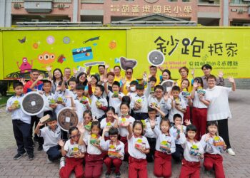 史博館「鈔跑抵家」行動博物館巡迴 最終站臺中葫蘆墩國小