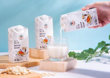翻轉傳統杏仁飲 「優源好食」與冠軍咖啡師林東源合作，引領植物奶咖啡新潮流