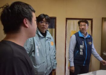 不分鄉鎮關懷弱勢 魏嘉彥啟動慈愛基金救濟