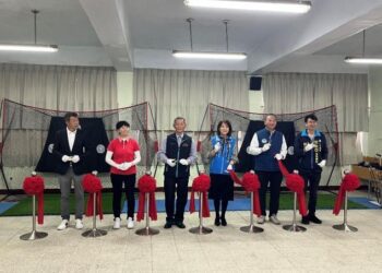 新豐國中活化閒置空間　新竹縣首間高爾夫球模擬教室啟用