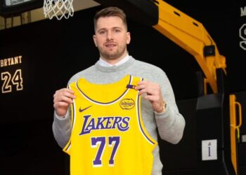 影/《NBA》「東77」唐西奇開箱首戰打三節下班 湖人大勝爵士奪六連勝