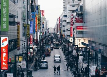 不只有台股ETF，00956投資新選擇