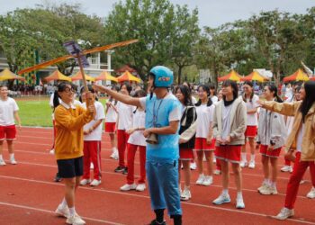 揮別地震樓倒陰霾 花女運動會燦爛登場
