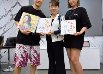 電商女王Mavis瑪菲司直播迎來國際巨星翁倩玉共度中秋佳節