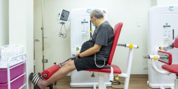 影音/爸爸心梗惡化命危! 彰基心外團隊接力搶救植入「鋼鐵心」等待重生