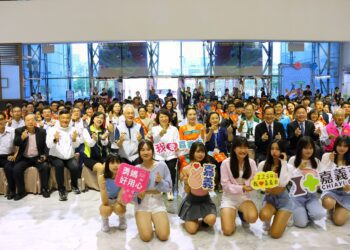 肯定社會正能量　黃敏惠表揚嘉義地區優秀青年