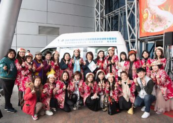 嘉義市國際職業婦女協會聯合兩企業捐贈復康巴士　嘉惠身障族群生活便捷