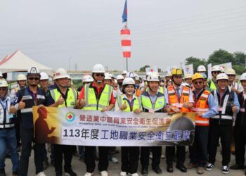 張麗善視察水碓南橋　強化職業安全