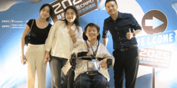 科技助身障者就業 中華身障者職業技藝協會辦成果影展 學員掌握AI生成技術
