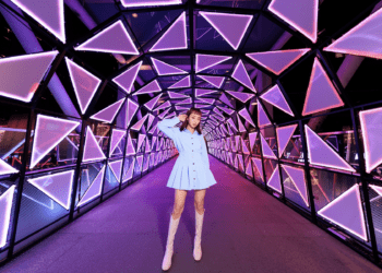 2023新北歡樂耶誕城震撼登場 七大光廊打造夢幻仙境