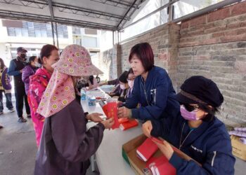 影音／溪州鄉結合八德堂進賢慈善辦理冬令救濟　讓鄉內235位低收入戶過個好年
