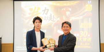 奧運拳擊金牌林郁婷出新書「夢想比痛還重」　回母校文化大學舉辦首場簽書會