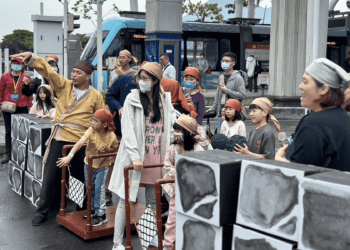 淡海輕軌公共藝術 主題列車劇場歡樂開演 親子體驗《滬尾毋免驚》歷史文化之旅