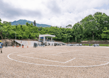 張善政視察復興區介壽國中停車場 提升觀光量能 為水蜜桃季做好準備