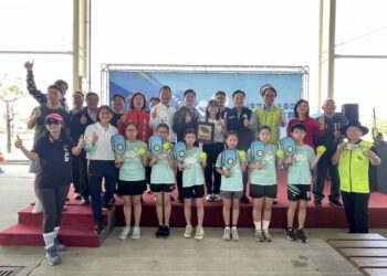 協助推展匹克球運動 金車文教基金會捐贈匹克球球具