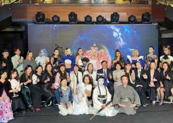 影音/建國科大超現實畢業展「覺醒」　將超現實主義的思想融入服飾與妝髮造型