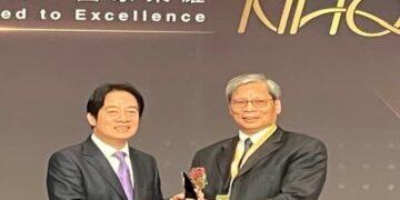 秀傳醫療陳進堂名譽院長 獲2025年國際健康識能最高榮譽