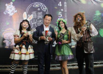 嘉義賞螢季首推注音導覽摺頁　打造親子生態教育新體驗