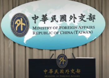 北韓周一深夜發射軍事衛星「沖繩發布警報」　外交部強烈譴責