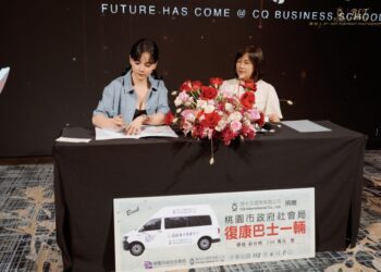 創業永不忘初心！錚女王再砸2百萬 捐第七輛復康巴士