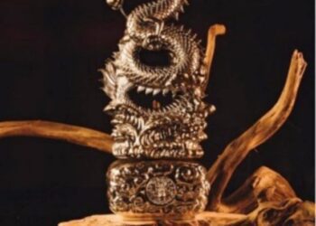 「金、銀龍型」藏酒超吉祥  蕭芷泫（亮亮）也搶著收藏