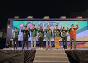 海鯤號護國團開抵歸仁仁壽宮為王定宇站台