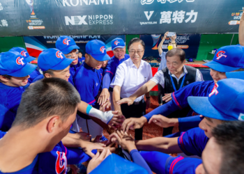 U18世界盃中華隊全勝預賽　張善政為球員加油打氣