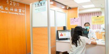 七旬翁便秘竟是7 公分大腸癌 彰基單孔達文西SP手術助順利除癌