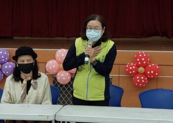 影音/年關將屆關懷弱勢家庭　大通電子捐贈特殊境遇家庭慰問金