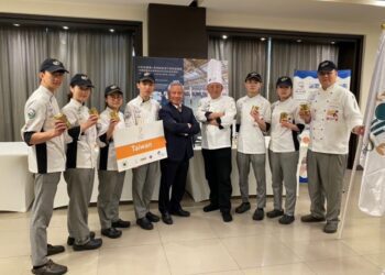 向陽『金牌』和光蝦助攻!高餐大青年國家代表隊   首征IKA奧林匹克廚藝競賽勇奪雙銀殊榮