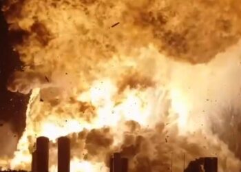 影音/SpaceX星艦第10次試飛前 炸成一團火球