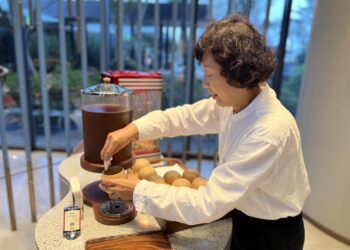 嘉縣府成功媒合12名高年級實習生再就業　實現自我價值