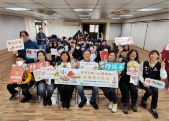 台灣萬事達金流攜手基隆家扶中心 暖心遞愛過好年活動