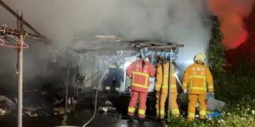 影音/冬山民宅火警 打火兄弟佈水線搶救