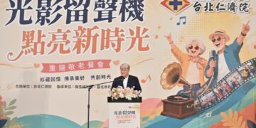 300長者同歡！仁濟院敬老餐會16載 光影留聲機點亮新時光