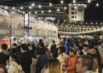 首創雙主場！2026 閃耀新北跨年煙火 12/31 登場 主題市集、跨國卡司陪你從下午嗨到深夜