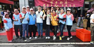 大甲媽祖遶境「與神同行 護佑彰化」 王惠美接駕祈福護佑鄉親安康