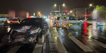 影音/自小客與救護車相撞 4人受傷送醫