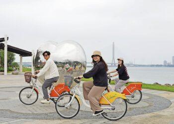 迎接淡江大橋通車！新北推 YouBike 期間限定抽獎 造型悠遊卡等你拿