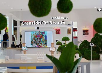 華為帶領多款高階時尚科技新品 MWC 2024 亮相