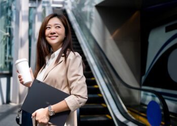 再蟬聯商用電腦2023市佔冠軍　華碩祭出「六大王牌」備戰