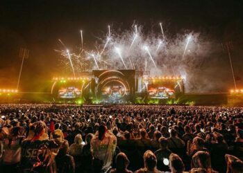 告五人前所未有新紀錄 連2場完售！大陣仗邀請52位學弟妹共演 「披星戴月」傳承音樂追夢熱情