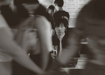 從寫歌、擔綱製作到成為MV男主角 盧廣仲一步步栽進美秀集團圈套