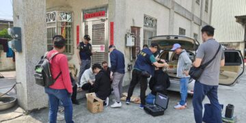老毒蟲「毒駕兼運毒」、自宅廠房淪為毒窟 海巡檢警攻堅逮人