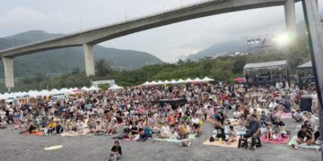 2026金崙海洋音樂節嗨翻 海風、夕陽、音樂一次擁有